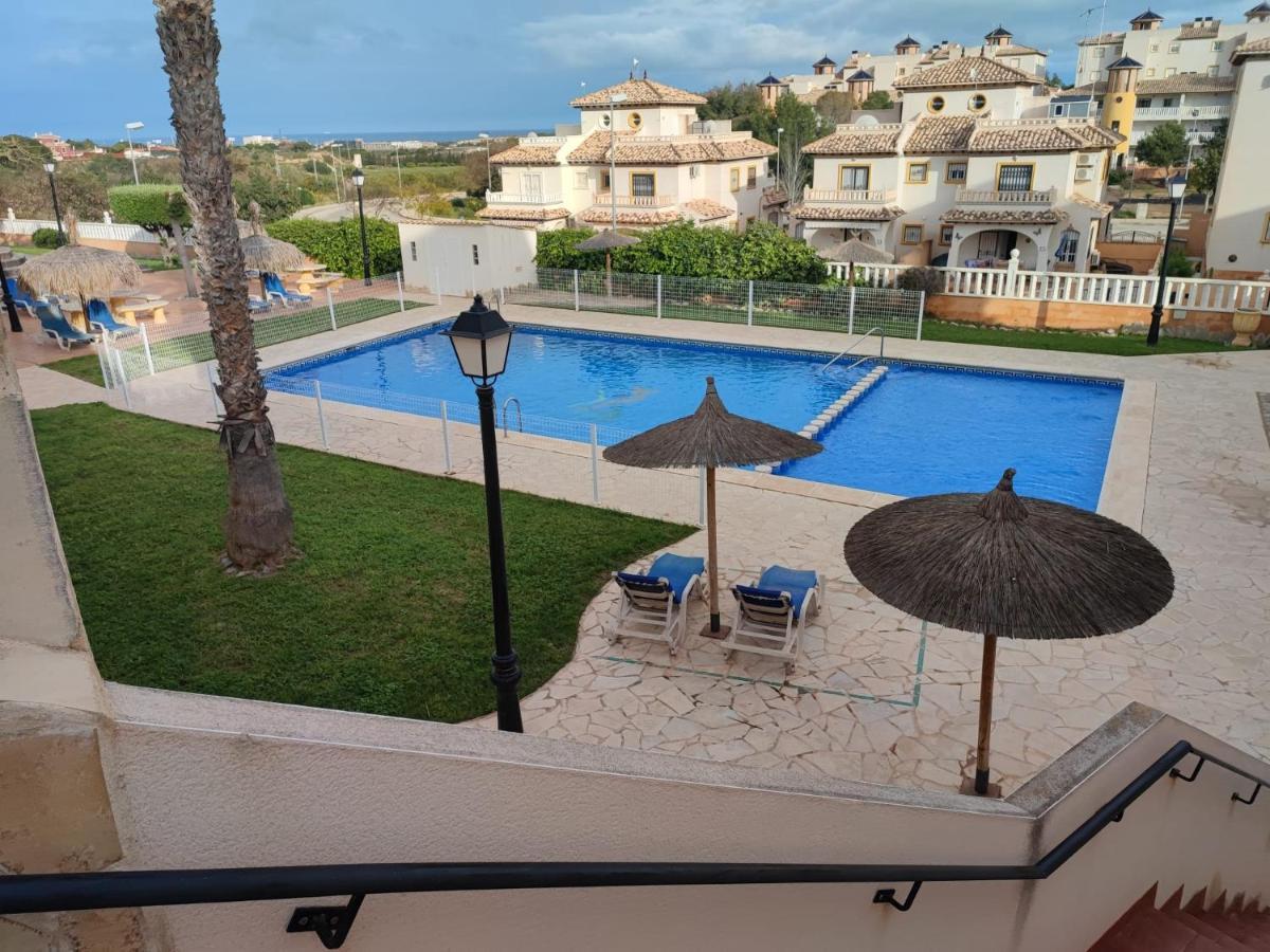 Apartamento En La Zenia Apartment Орихуела Екстериор снимка